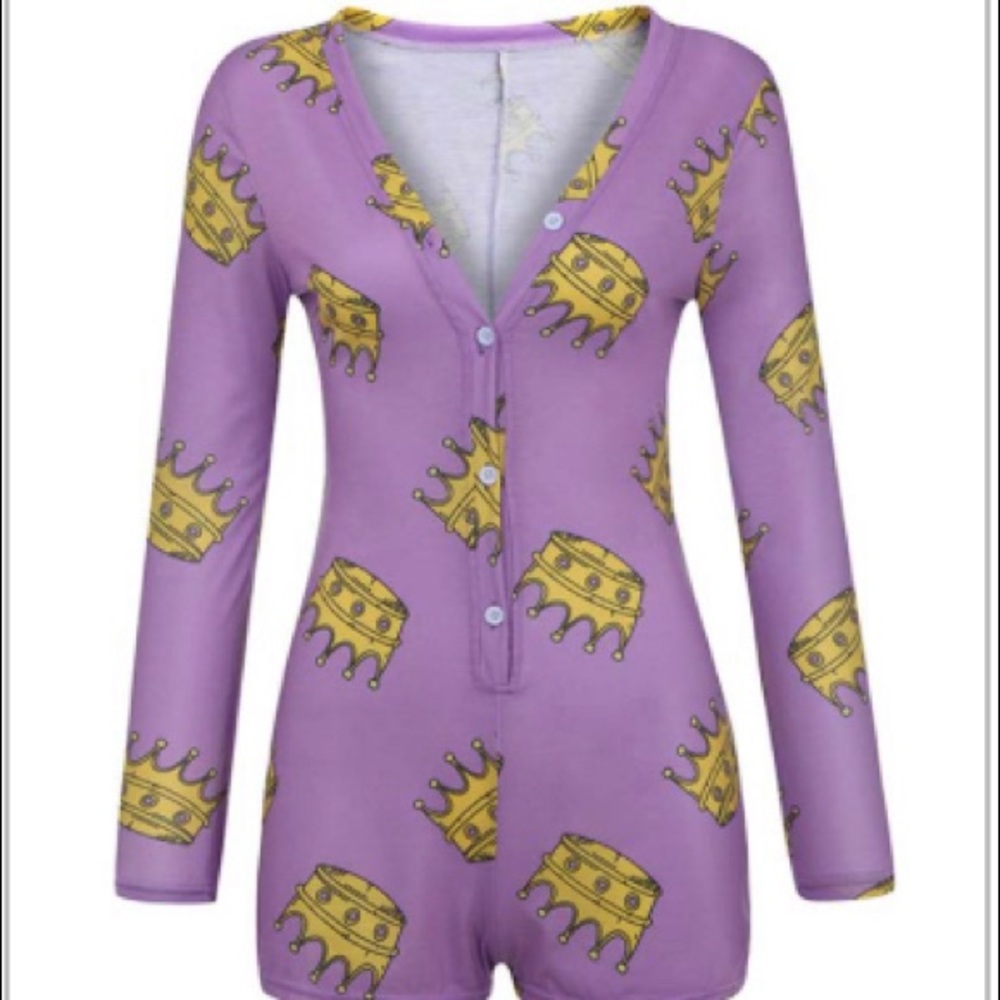 Queen Tingz onesie